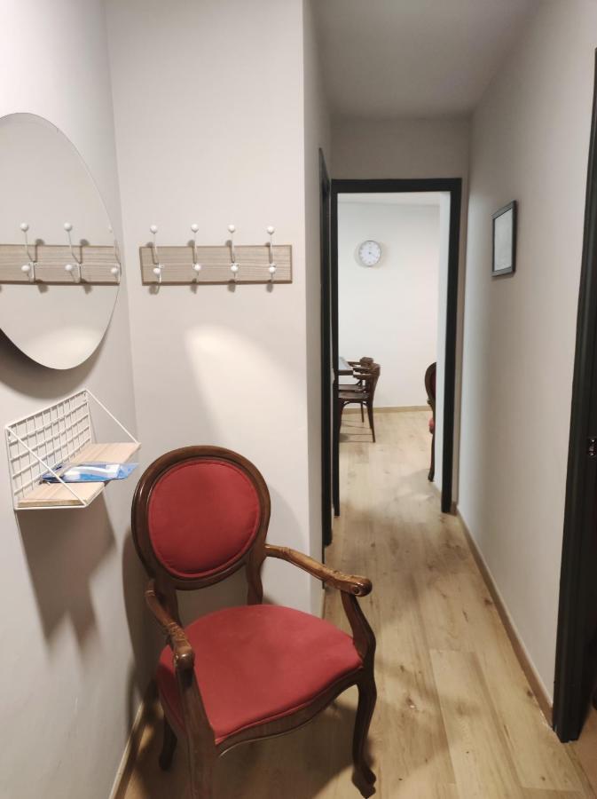 Apt 1 Acollidor Al Centre Historic De Vic Aptgarbi Eksteriør bilde